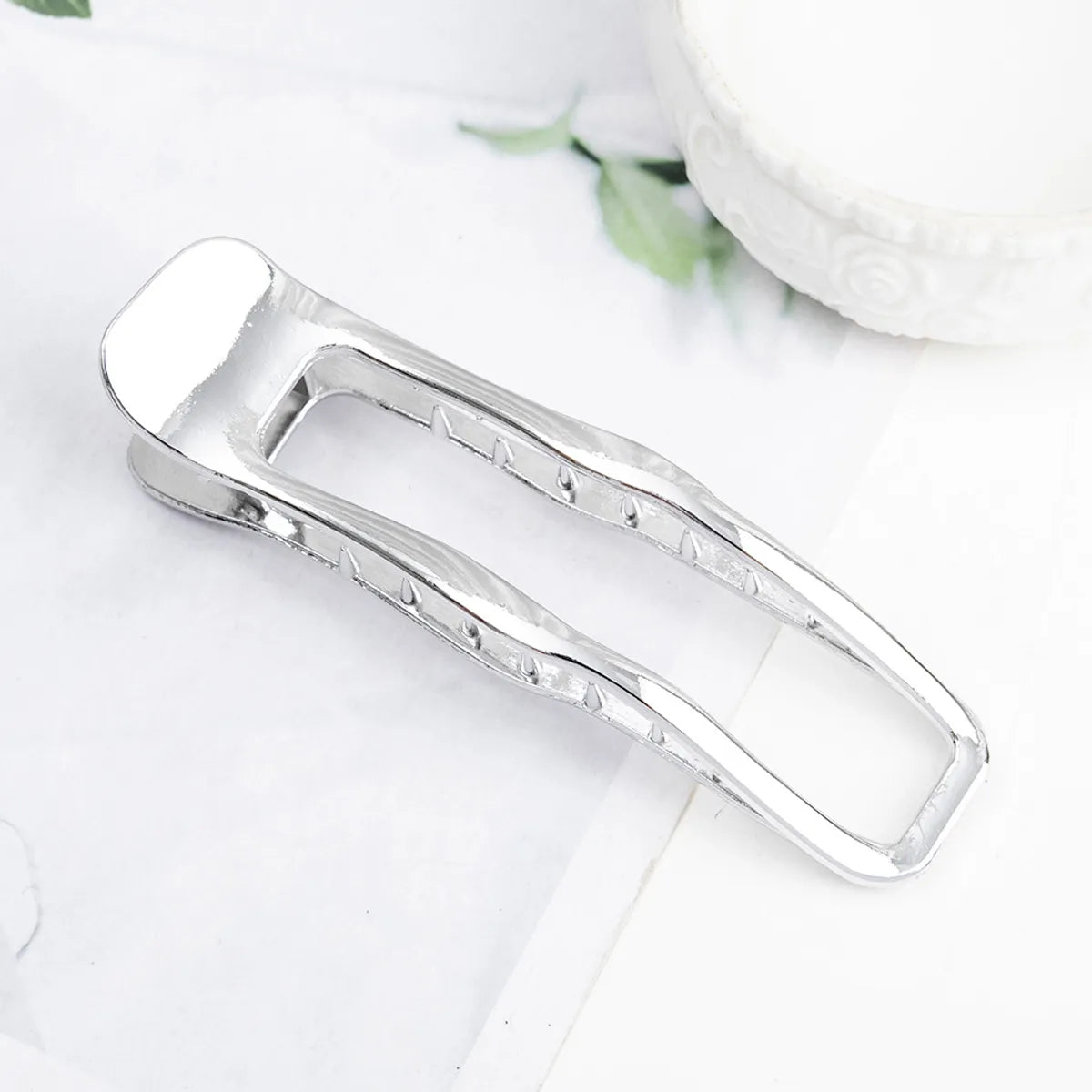 Simple Style Irregular Metal Plating Hair Clip Hair Claws