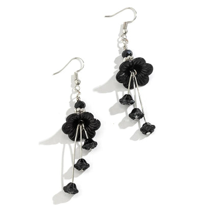 Simple Style Irregular Tassel Flower Irregular Tassel Alloy Plastic Drop Earrings