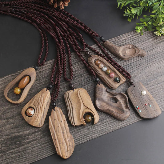 Simple Style Irregular Wood Handmade Women's Pendant Necklace 1 Piece