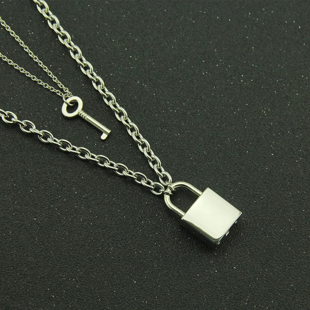 Simple Style Key Lock Alloy Men'S Pendant Necklace