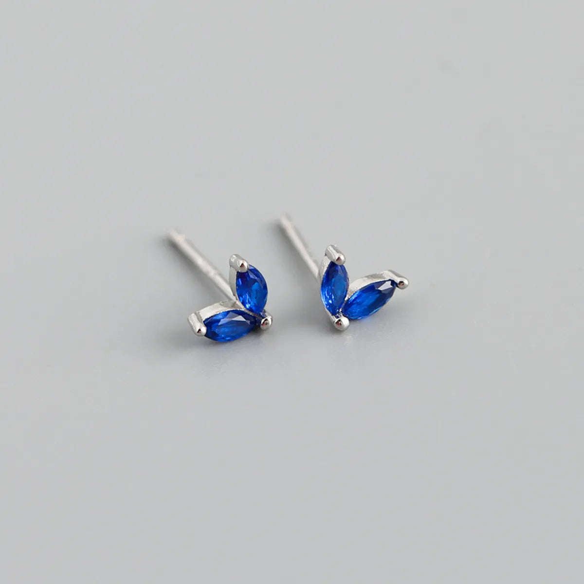 Simple Style Leaf Sterling Silver Inlay Zircon Ear Studs 1 Pair