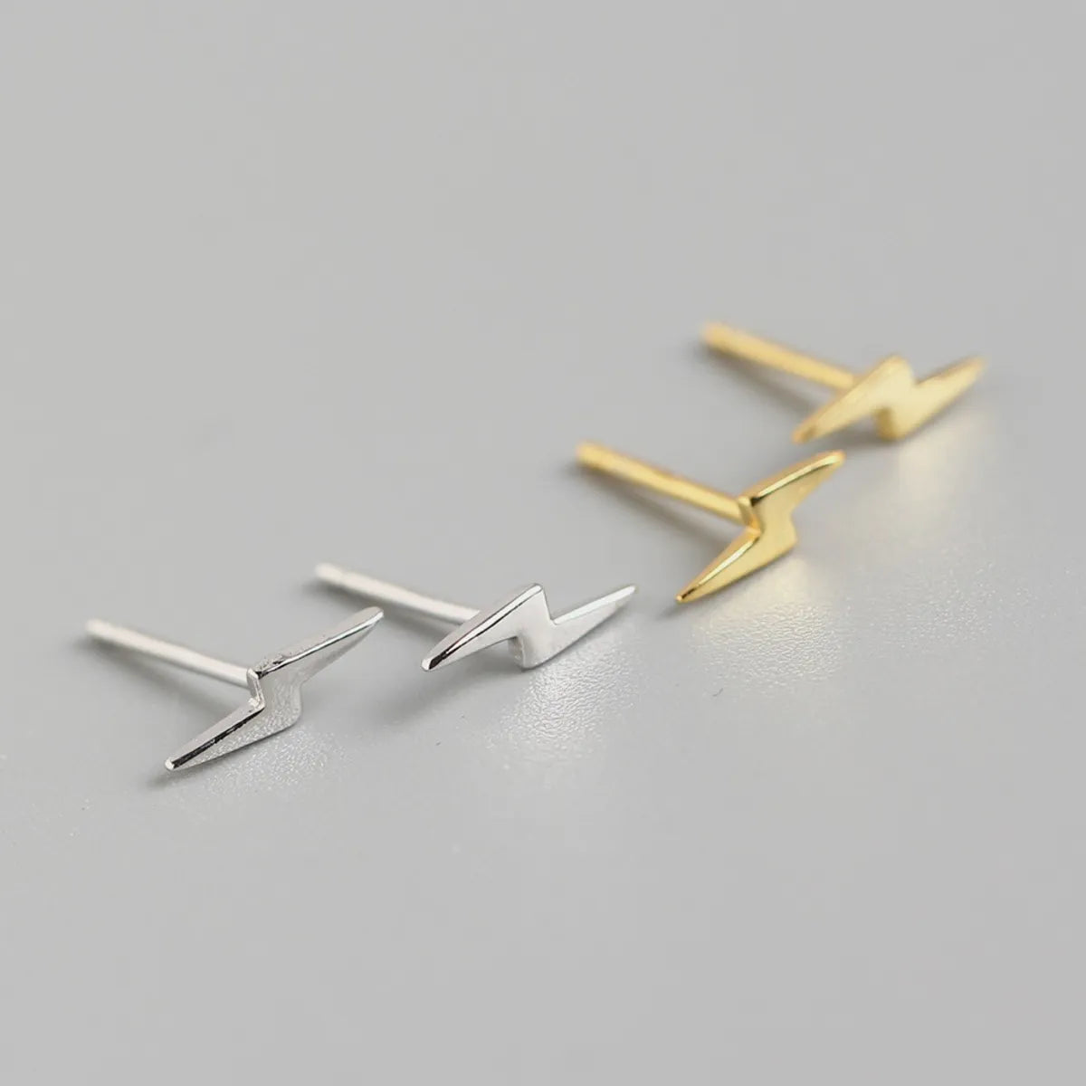 Simple Style Lightning Sterling Silver Polishing Ear Studs 1 Pair