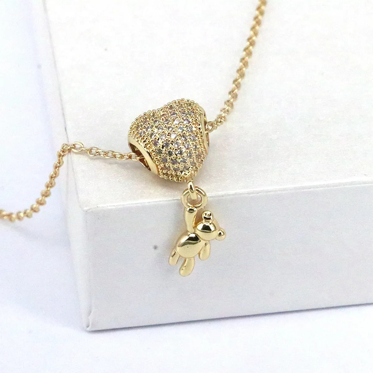 Simple Style Little Bear Heart Shape Copper Plating Inlay Zircon Pendant Necklace