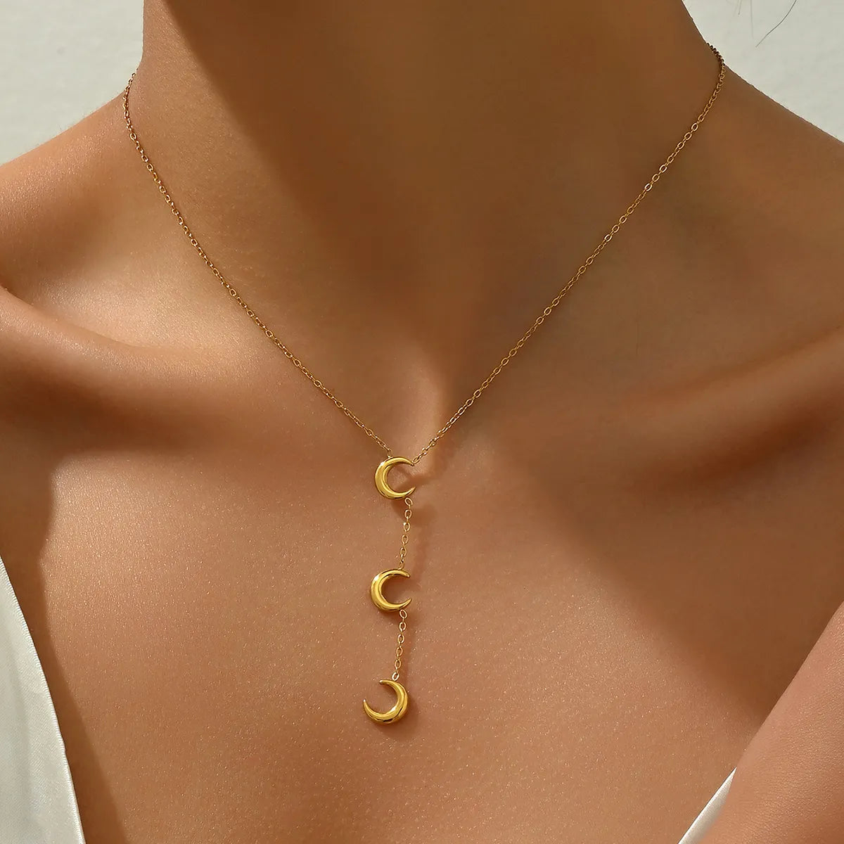 Simple Style Moon Stainless Steel Plating 14k Gold Plated Necklace