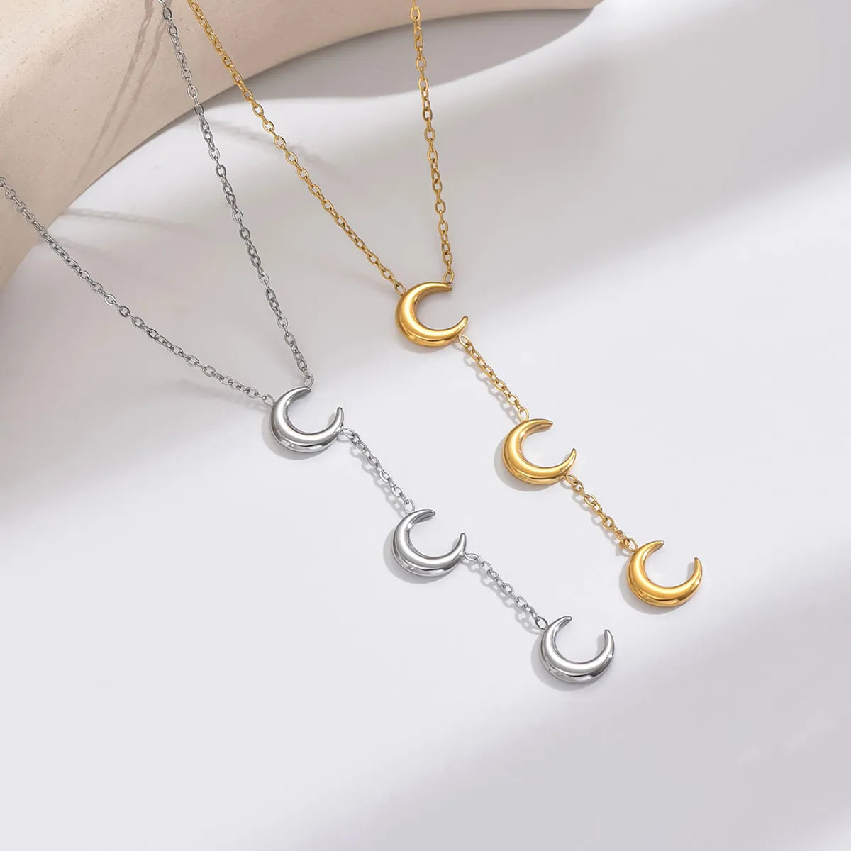 Simple Style Moon Stainless Steel Plating 14k Gold Plated Necklace