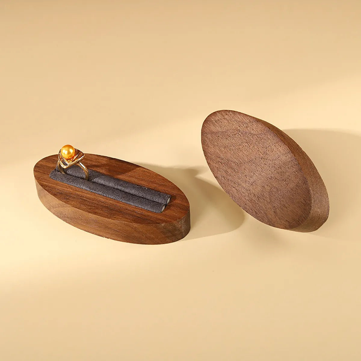 Simple Style Oval Solid Wood Flannel Jewelry Display