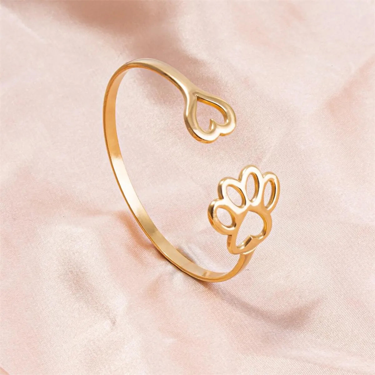 Simple Style Paw Print Heart Shape 304 Stainless Steel 18K Gold Plated Bangle In Bulk