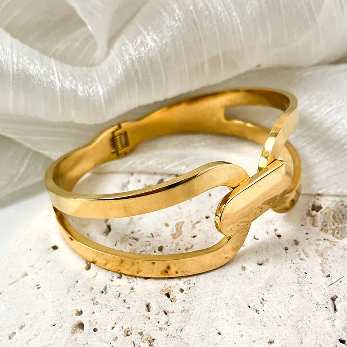 Simple Style Roman Style Oval Solid Color Stainless Steel Plating Gold Plated Bangle