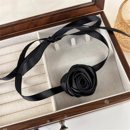 Simple Style Rose Cloth Women's Choker