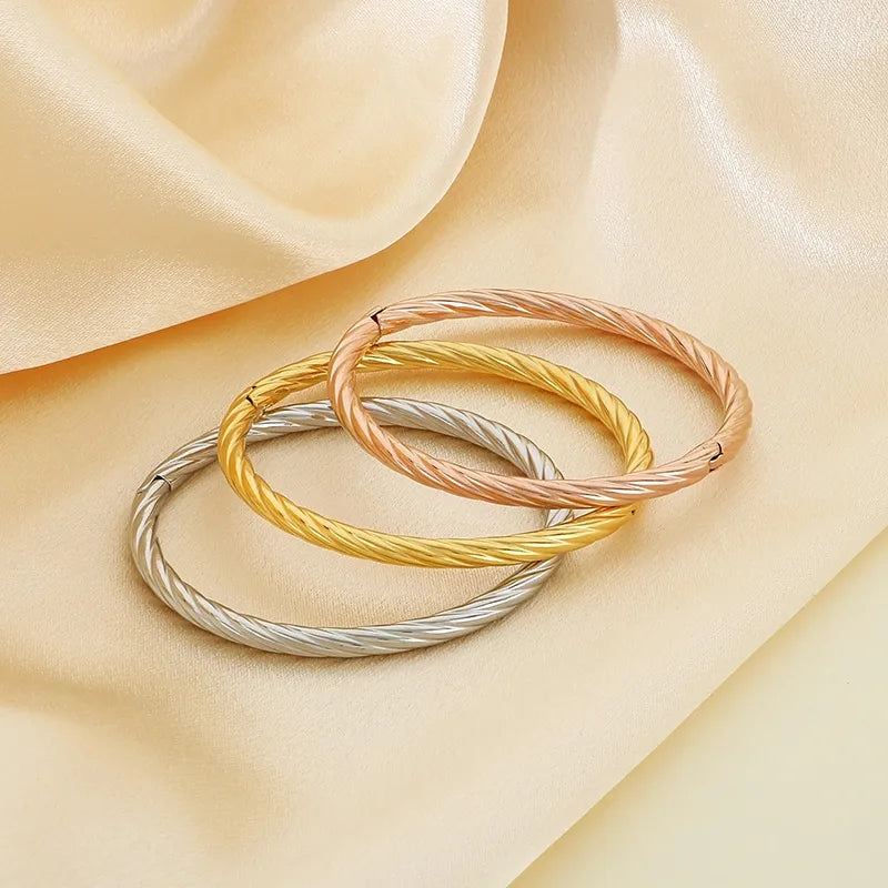 Simple Style Round 304 Stainless Steel 18K Gold Plated Bangle In Bulk