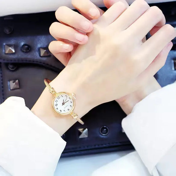 Simple Style Round Buckle Quartz Women'S Watches