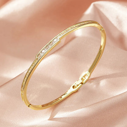 Simple Style Round Copper Inlay Zircon Bangle