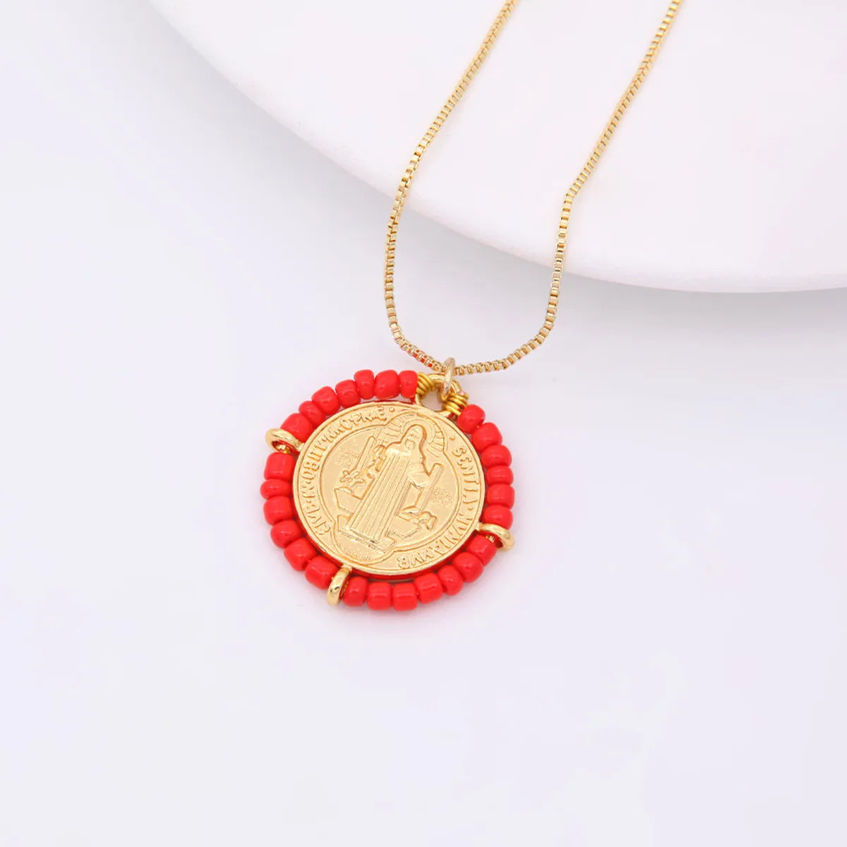 Simple Style Round Plastic Copper Polishing Plating 18k Gold Plated Women'S Pendant Necklace