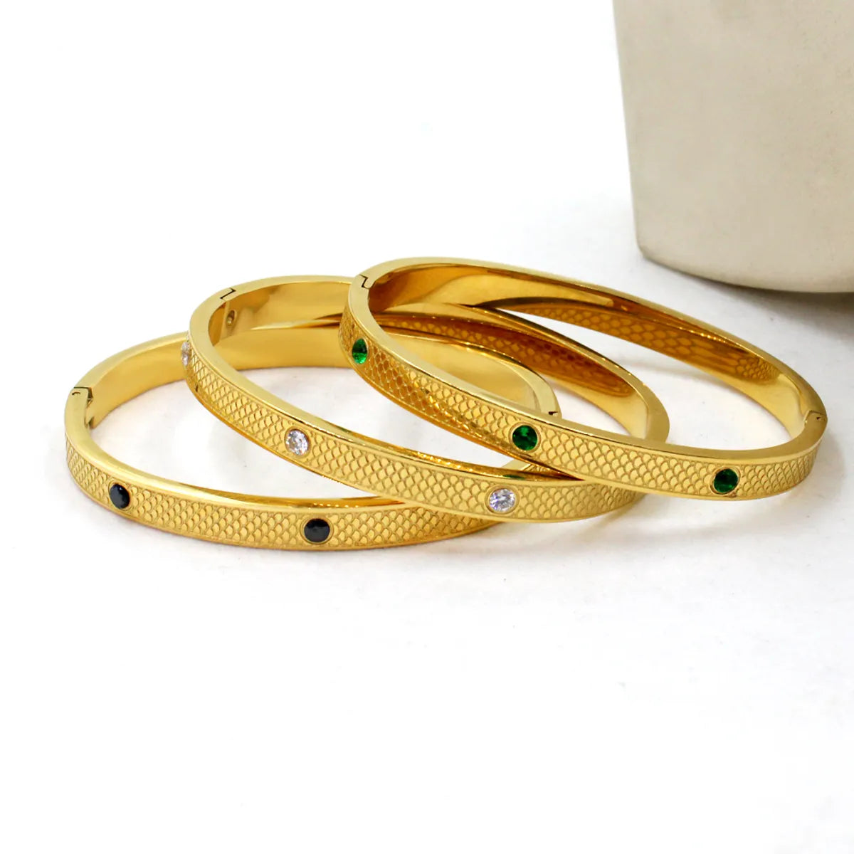 Simple Style Round Stainless Steel Plating Inlay Zircon 18k Gold Plated Bangle