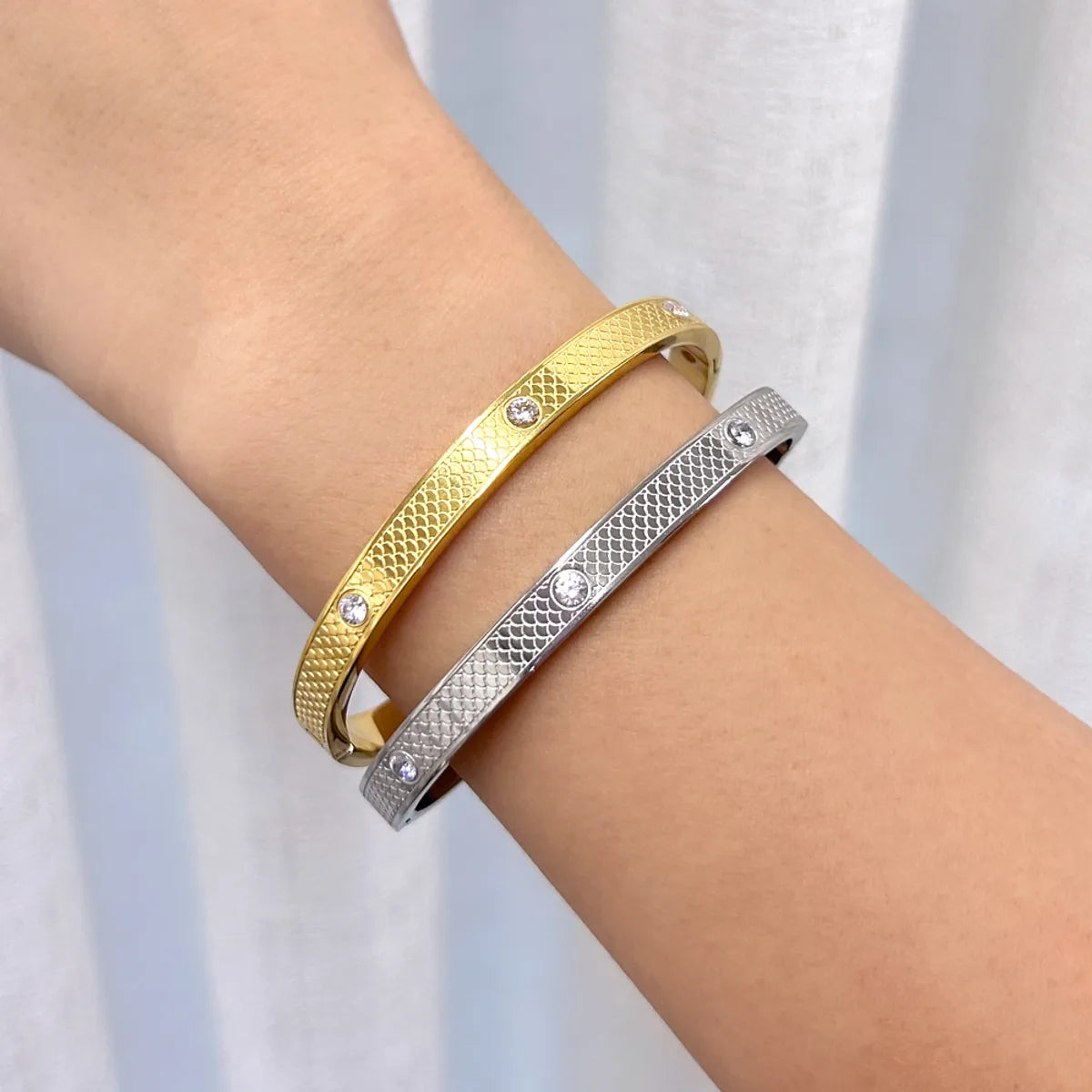 Simple Style Round Stainless Steel Plating Inlay Zircon 18k Gold Plated Bangle