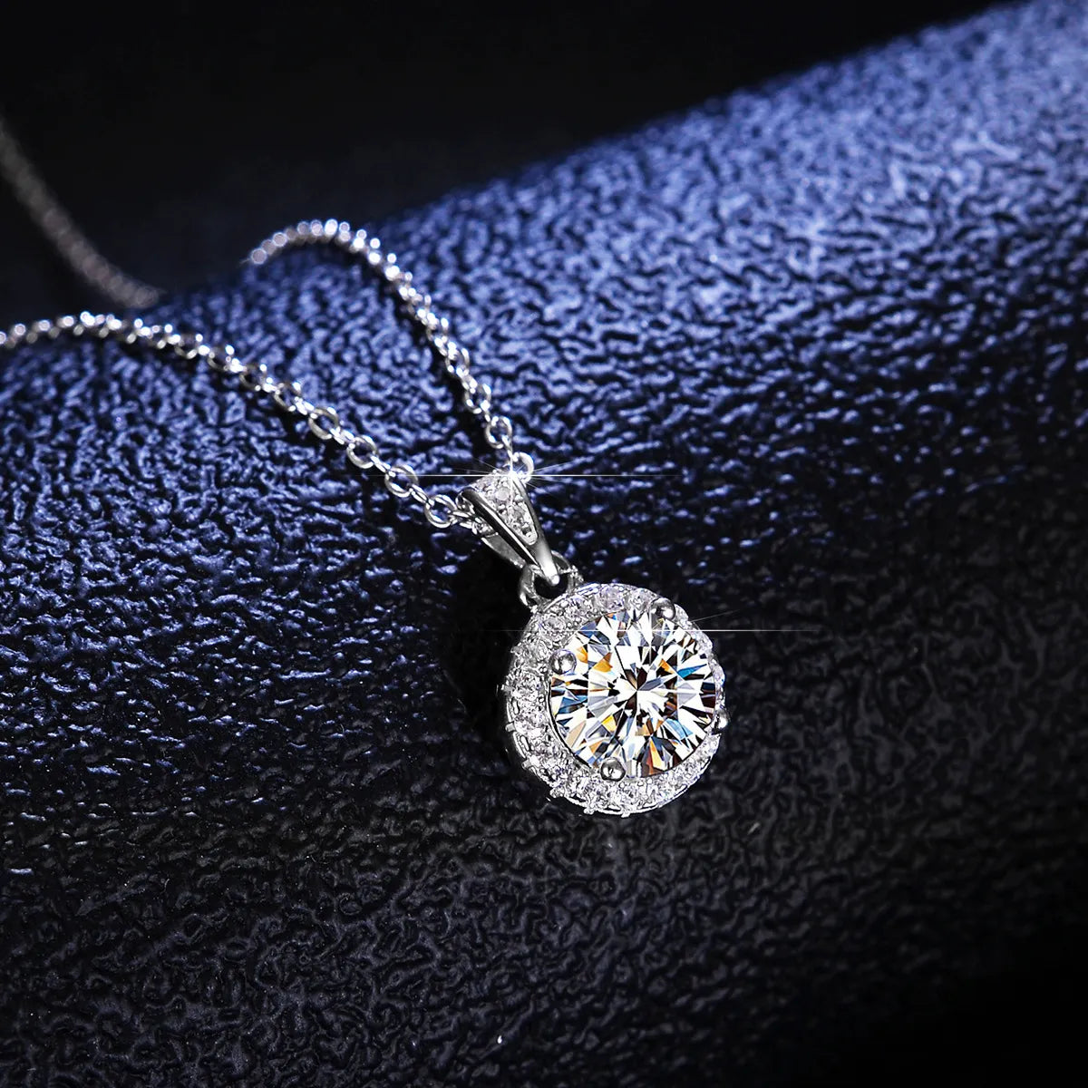 Simple Style Round Sterling Silver Inlay Moissanite Zircon Pendant Necklace