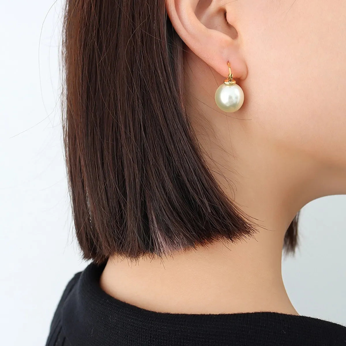 Simple Style Round Inlay 304 Stainless Steel Pearl 18K Gold Plated Earrings