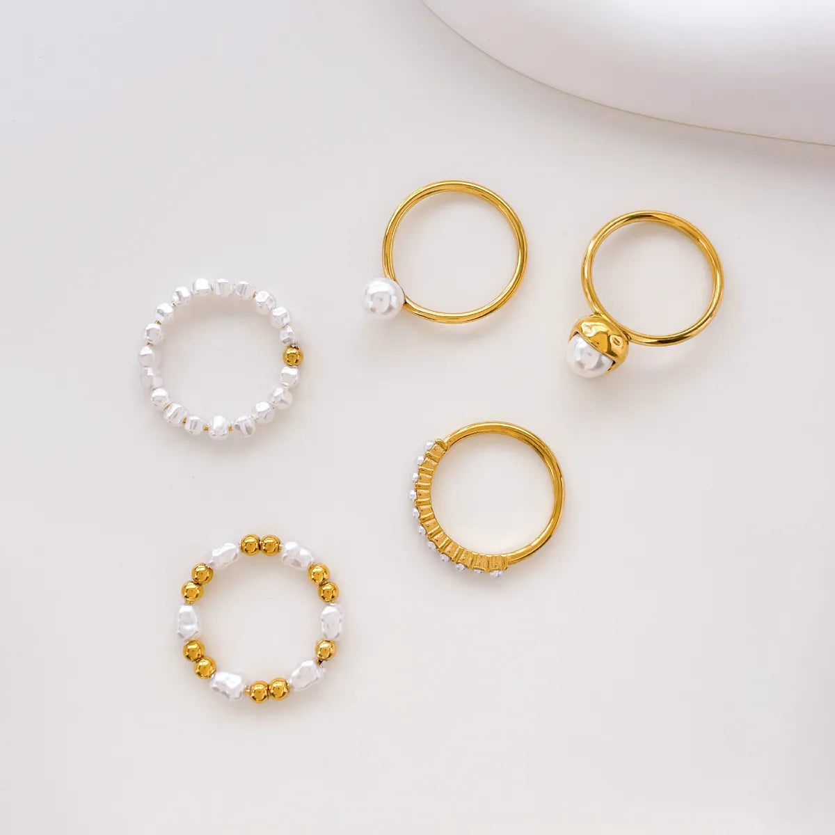 Simple Style Round Titanium Steel Patchwork Inlay Pearl Rings