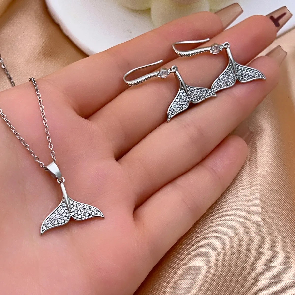 Copper Rhodium Plated Simple Style Shiny Plating Inlay Fish Tail Zircon Earrings Necklace