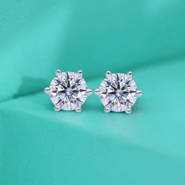 Simple Style Shiny Round Sterling Silver Moissanite High Carbon Diamond Ear Studs In Bulk