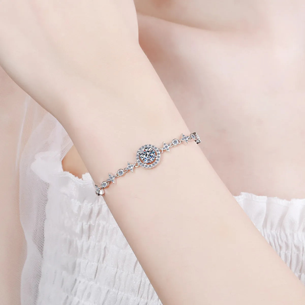 Simple Style Shiny Round Sterling Silver Moissanite Zircon Bracelets In Bulk