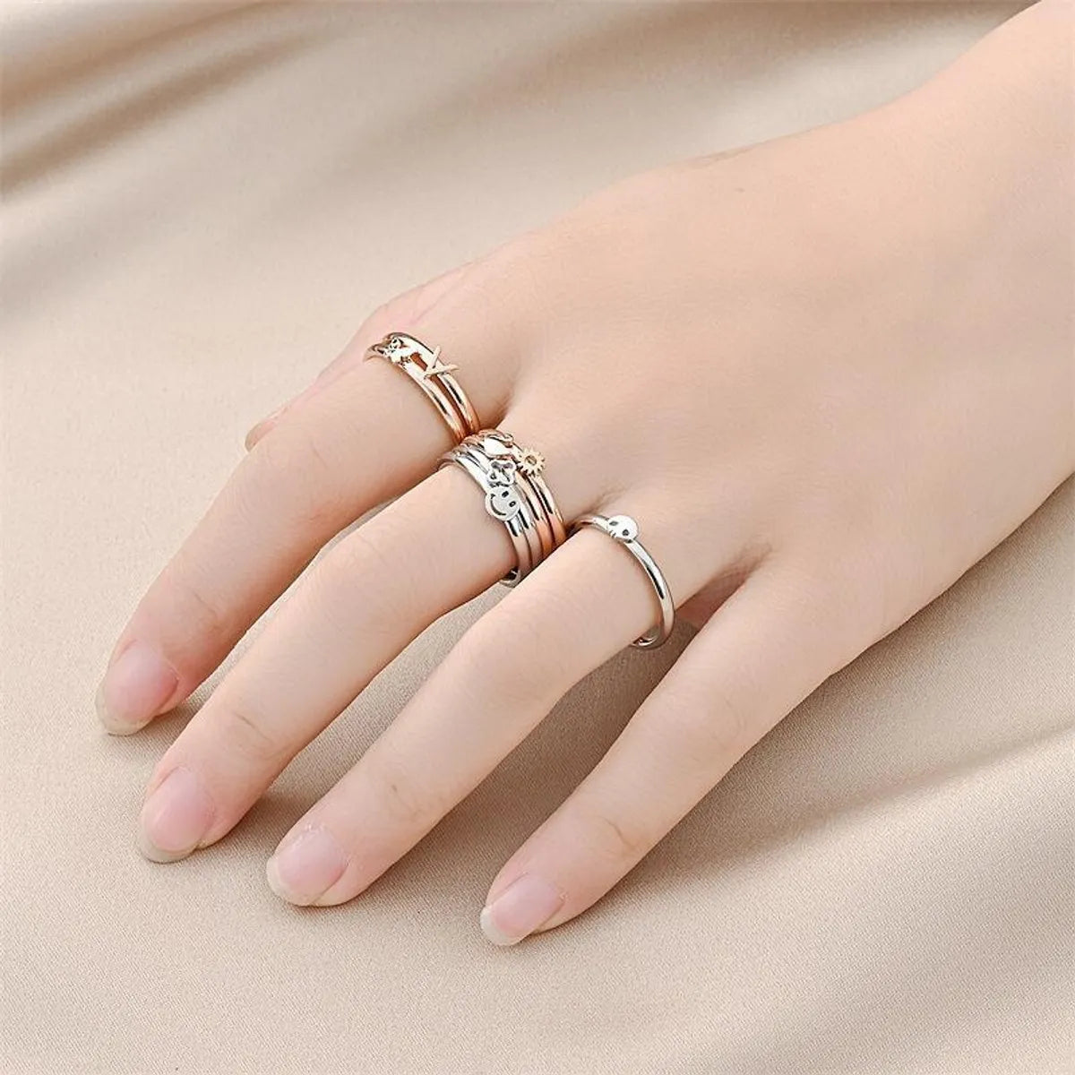 Wholesale Jewelry Simple Style Smile Face Titanium Steel 18K Gold Plated Polishing Rings