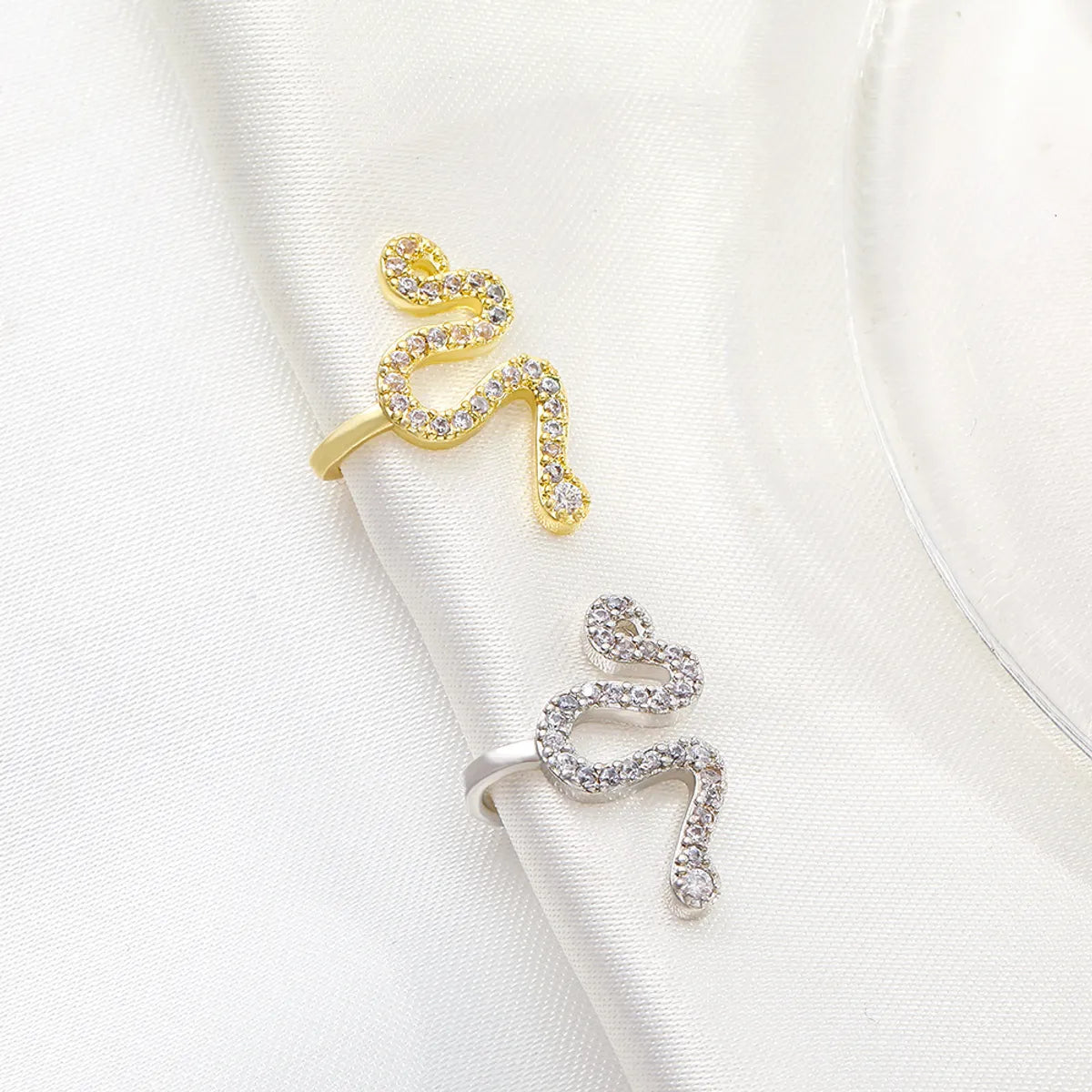 Simple Style Snake Copper Ear Clips Plating Zircon Copper Earrings