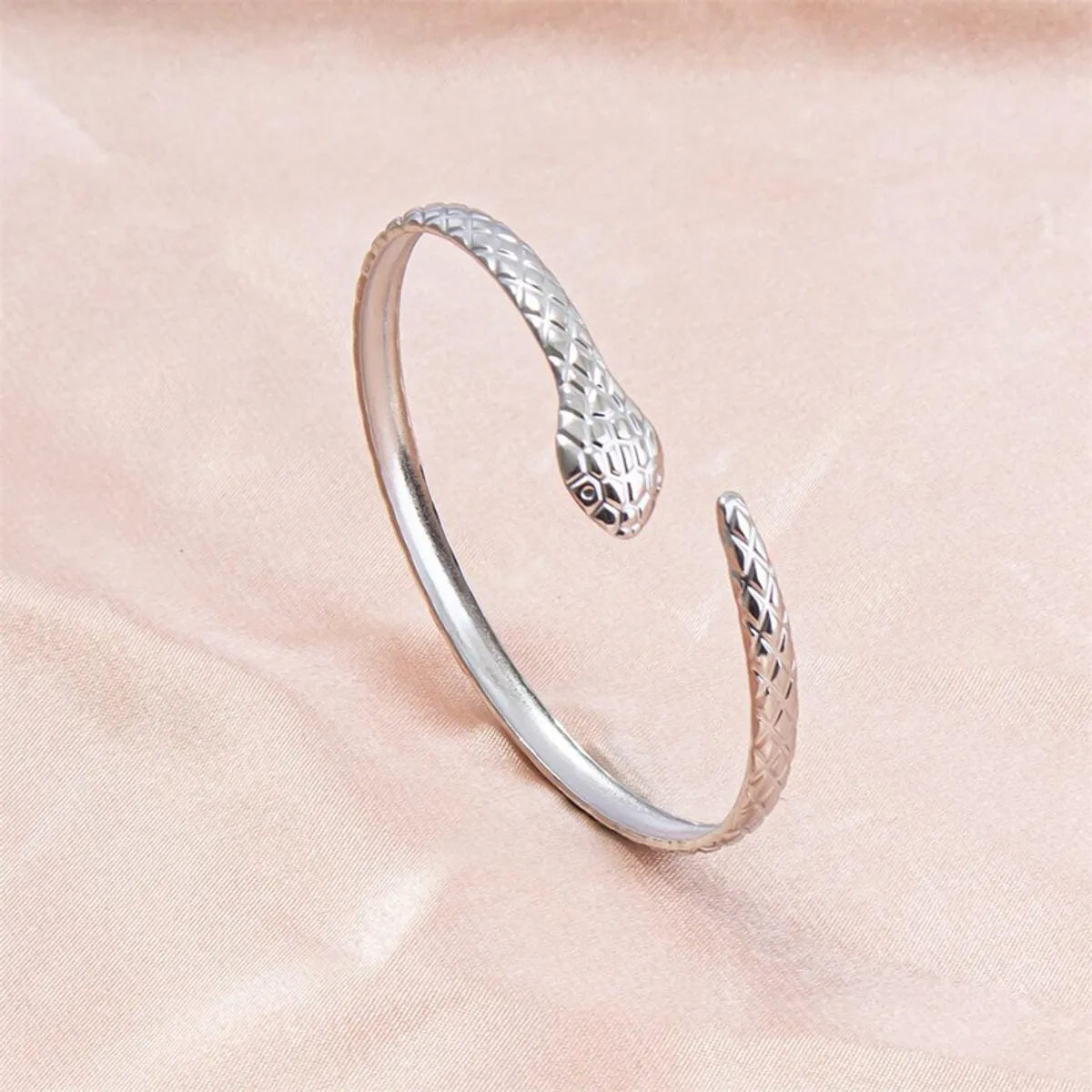 Simple Style Snake 304 Stainless Steel 18K Gold Plated Bangle In Bulk