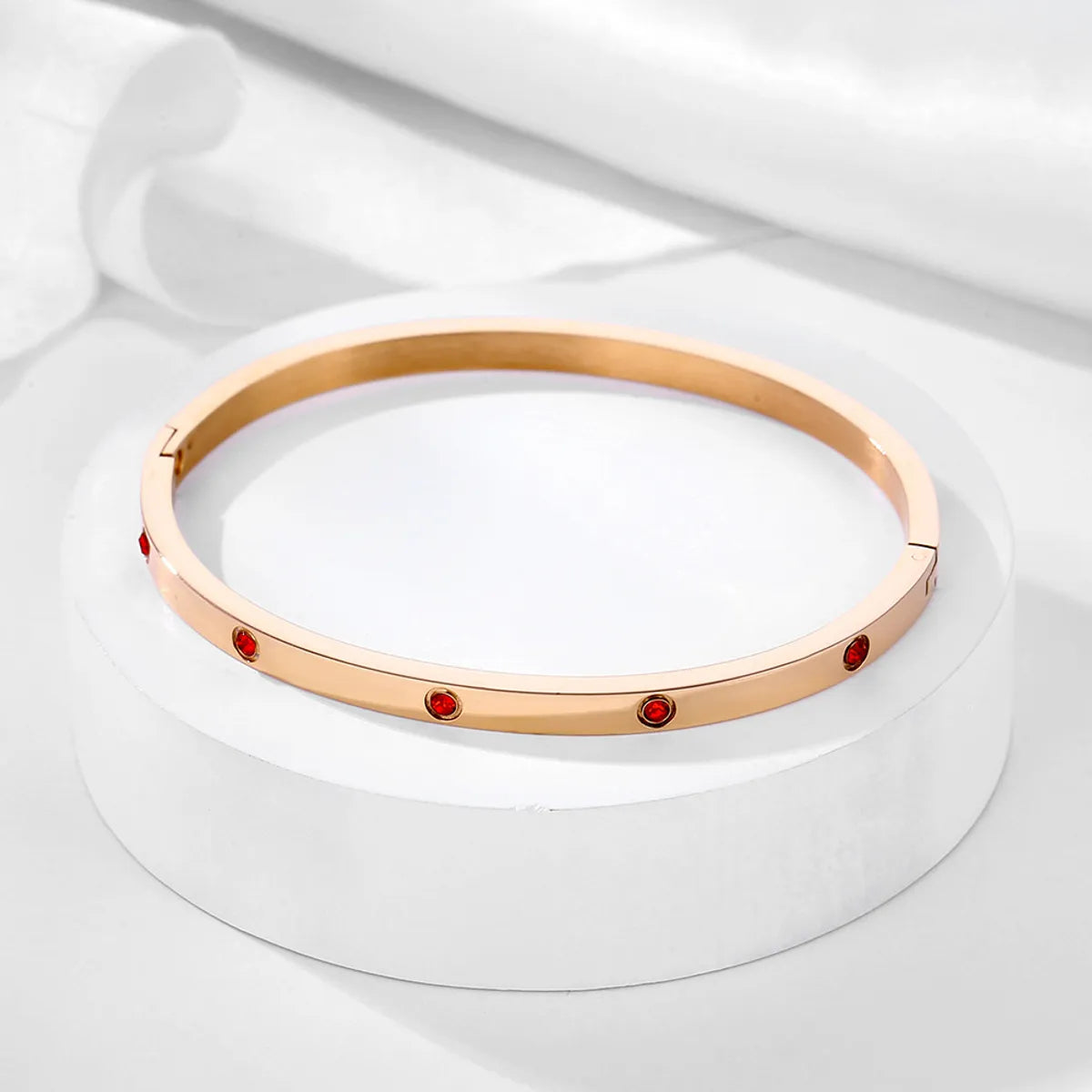 Simple Style Solid Color 304 Stainless Steel 18K Gold Plated Zircon Bangle In Bulk