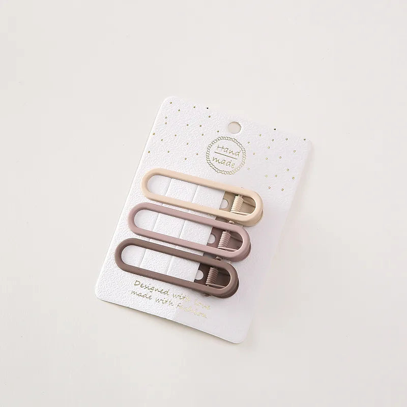 Simple Style Solid Color Alloy Hollow Out Hair Clip 1 Set