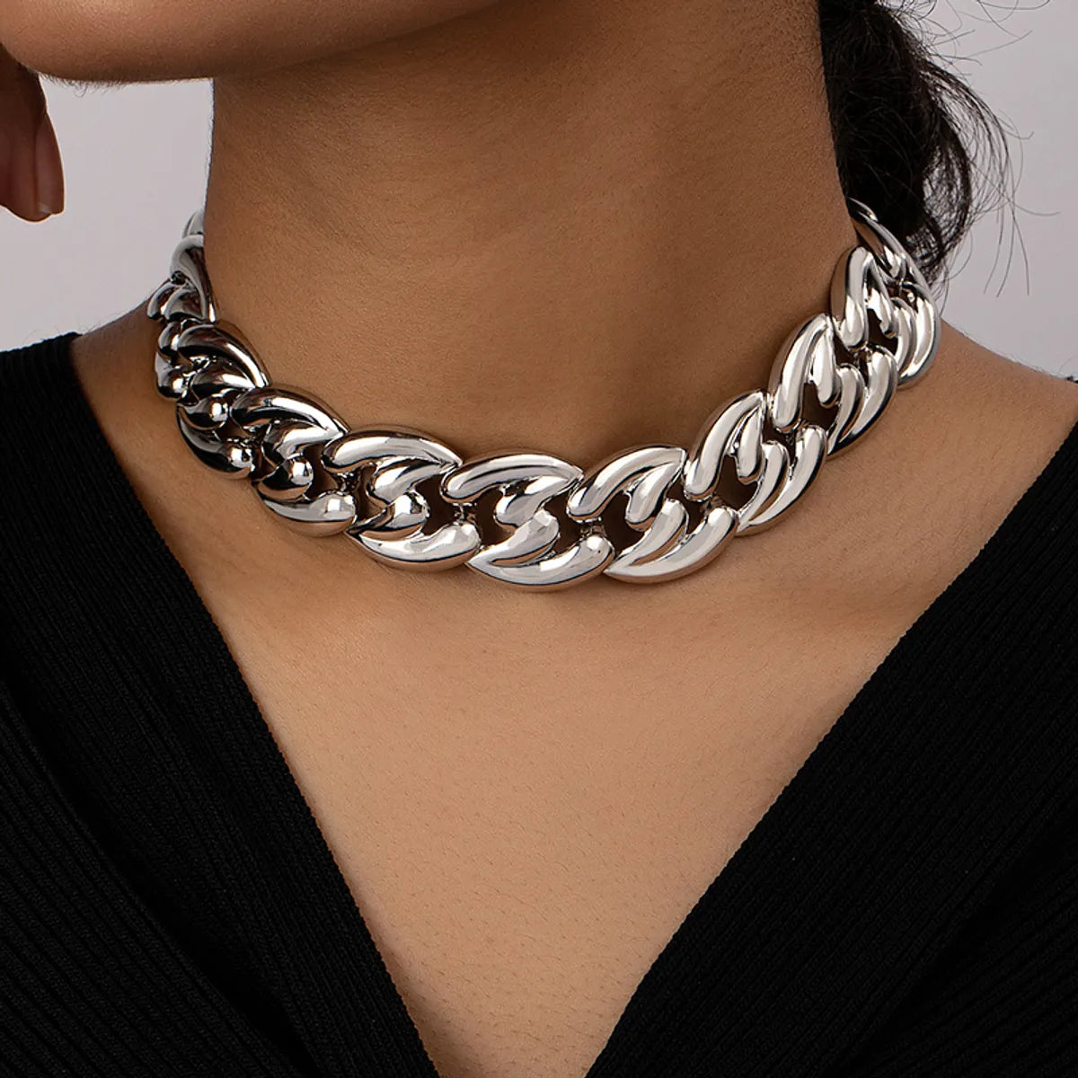 Simple Style Solid Color Alloy Plating 14k Gold Plated Women'S Choker