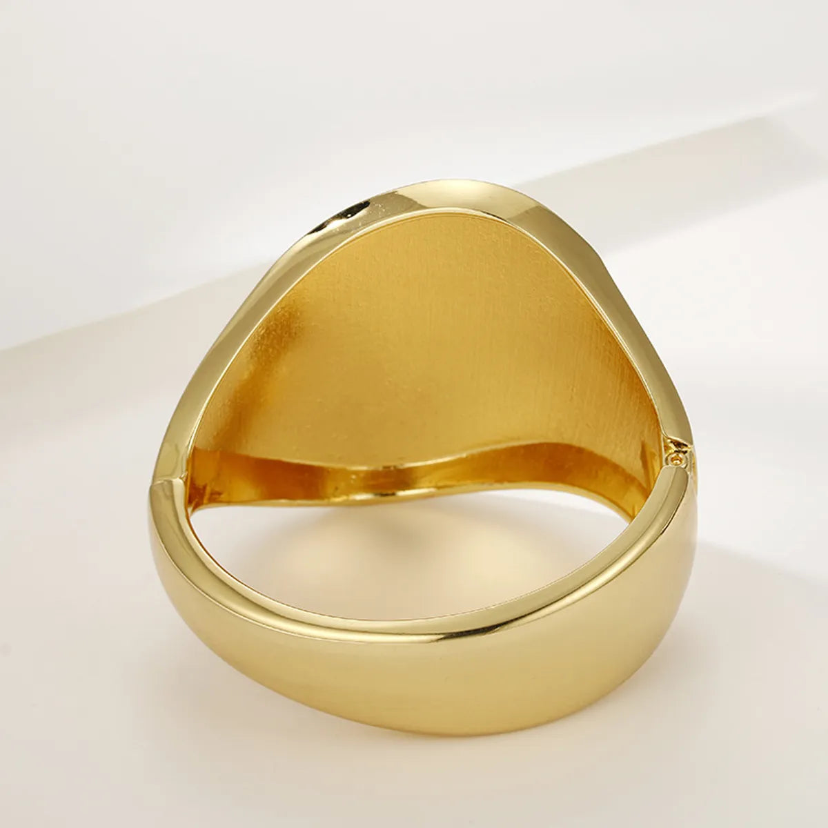 Simple Style Solid Color Alloy Plating Gold Plated Women's Bangle