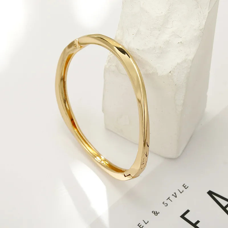 Simple Style Solid Color Alloy Plating Women'S Bangle