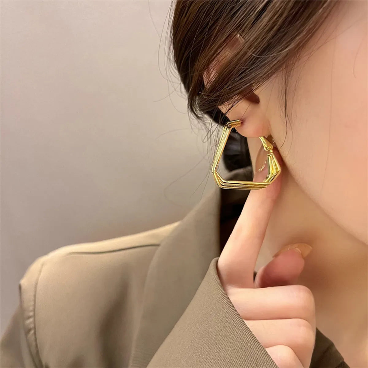 Simple Style Solid Color Alloy Polishing Women'S Earrings