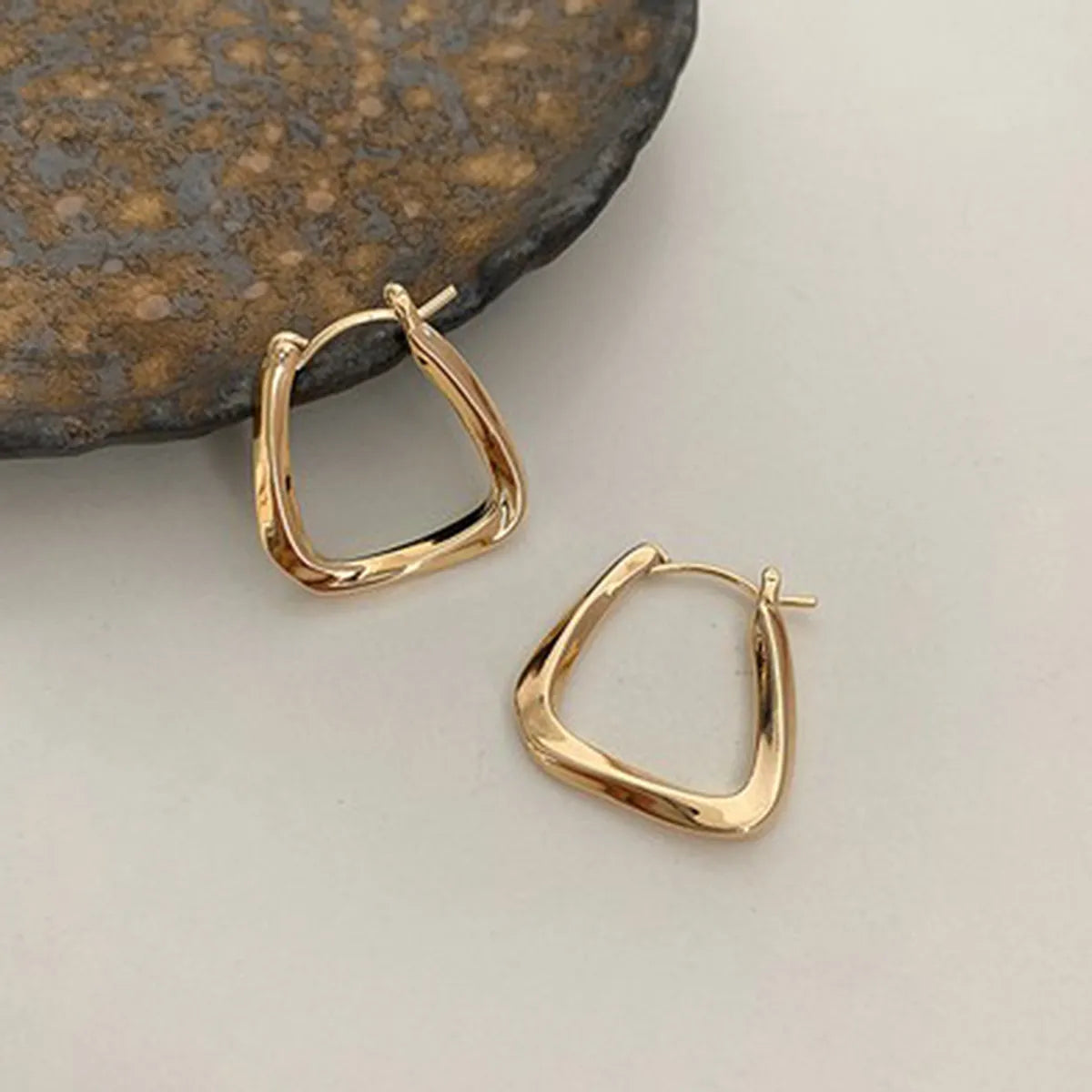 Simple Style Solid Color Alloy Women'S Hoop Earrings