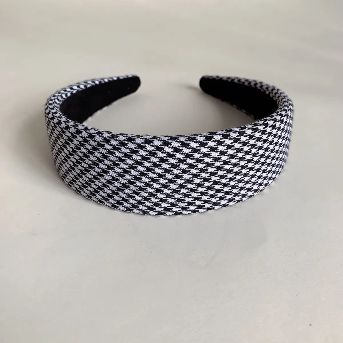 Women'S Simple Style Solid Color Cloth Braid Hair Band