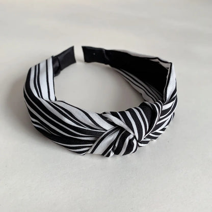 Women'S Simple Style Solid Color Cloth Braid Hair Band