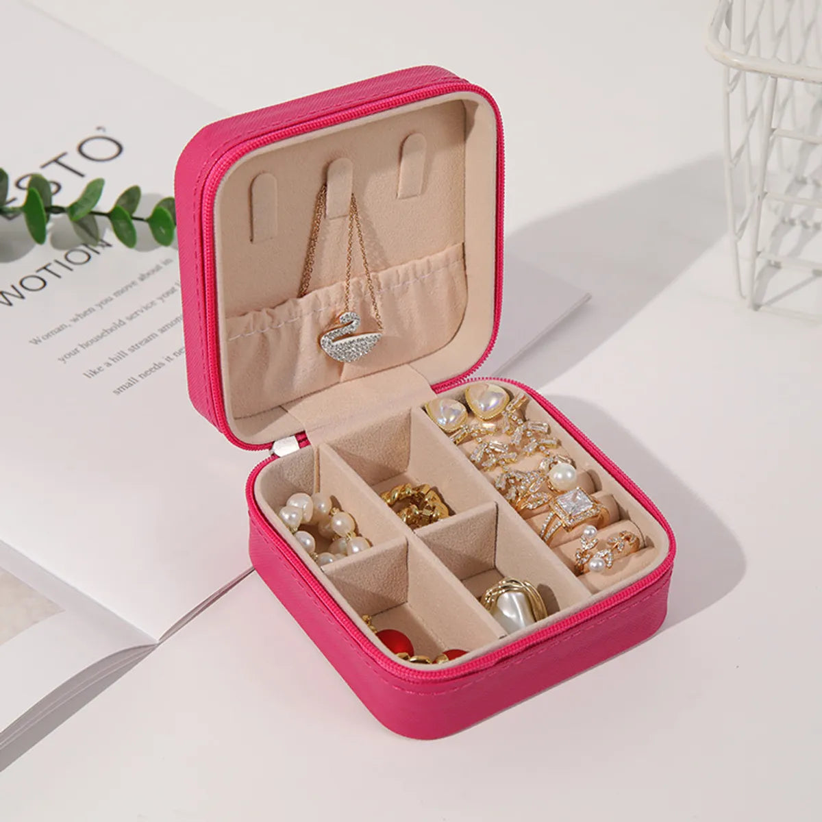 Simple Style Solid Color Cloth Jewelry Boxes 1 Piece