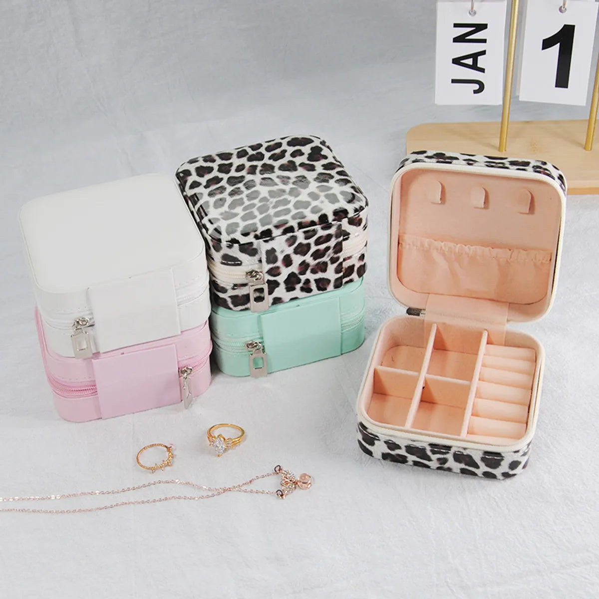 Simple Style Solid Color Leopard Pu Leather Jewelry Boxes