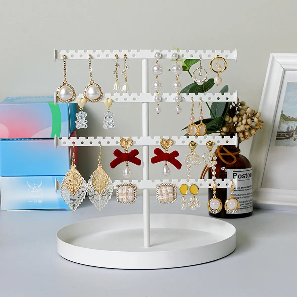 Simple Style Solid Color Metal Jewelry Display Shelf