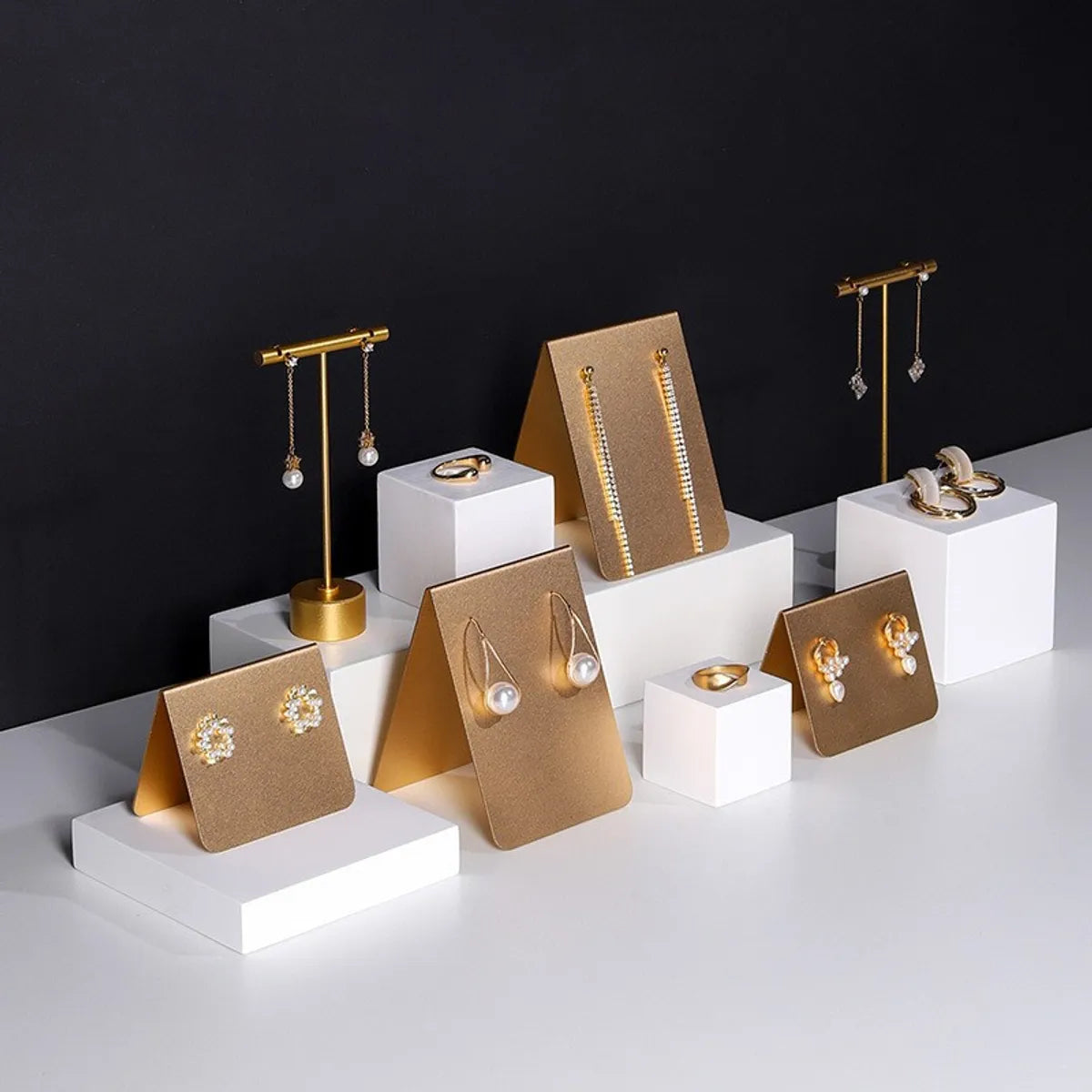 Simple Style Solid Color Metal Jewelry Rack