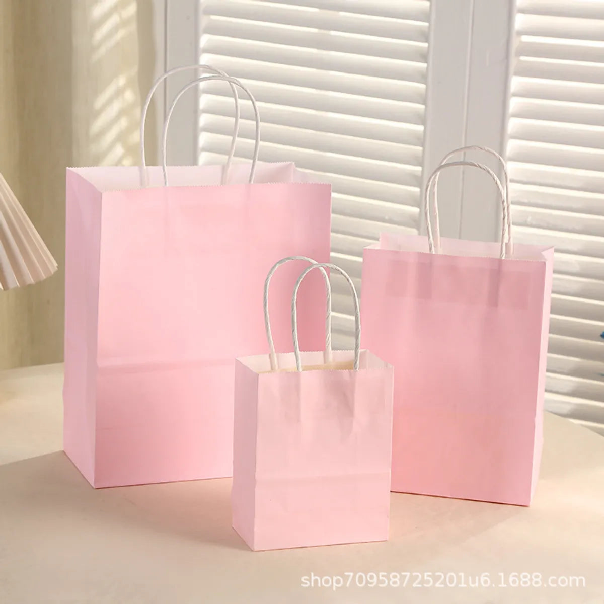 Simple Style Solid Color Paper Daily Gift Bags 1 Piece