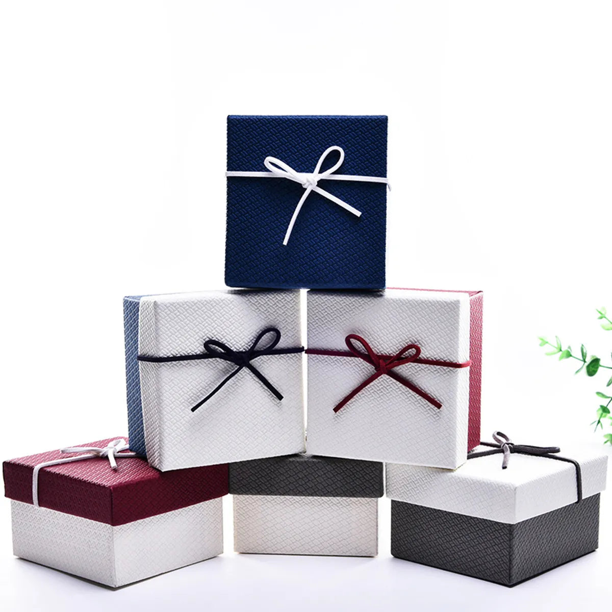 Simple Style Solid Color Paper Jewelry Boxes