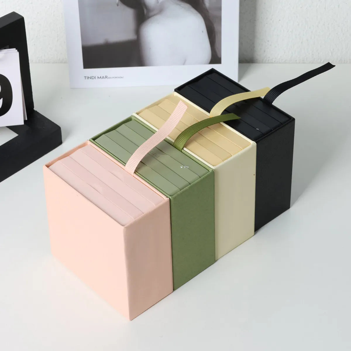 Simple Style Solid Color PE Paper Jewelry Boxes