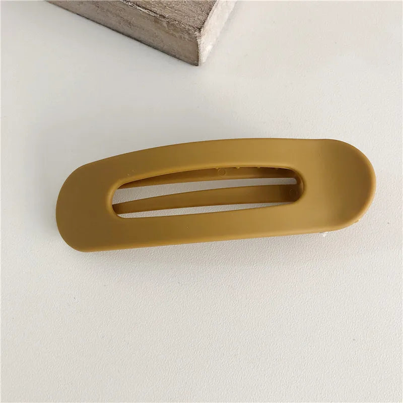 Simple Style Solid Color Plastic Hair Clip