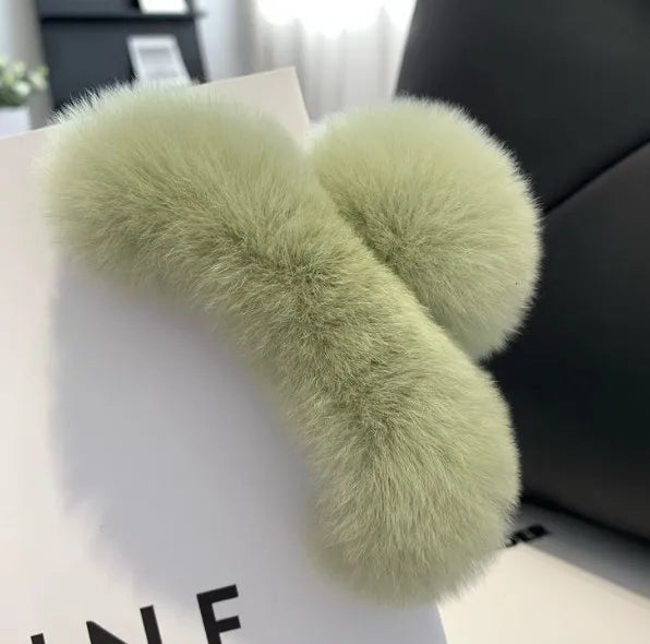 Simple Style Solid Color Rex Rabbit Fur Hair Claws