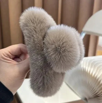 Simple Style Solid Color Rex Rabbit Fur Hair Claws