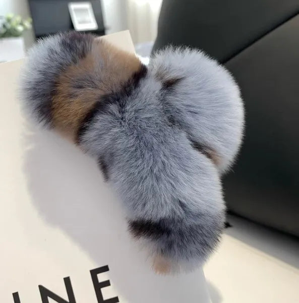 Simple Style Solid Color Rex Rabbit Fur Hair Claws