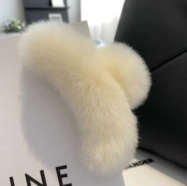 Simple Style Solid Color Rex Rabbit Fur Hair Claws