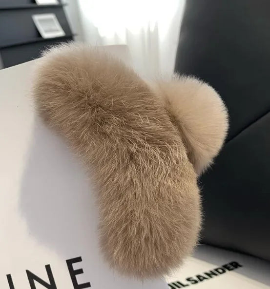 Simple Style Solid Color Rex Rabbit Fur Hair Claws